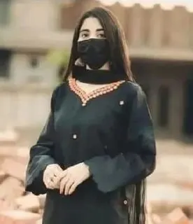 Watch MEERA 143 from Pakistan Showing Round Boobs on Chamet Live