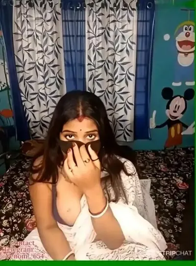 Watch Hot Desi Bhabhi Giving Blowjob & Getting Fucked Hard by Boyfriend on StripChat Show