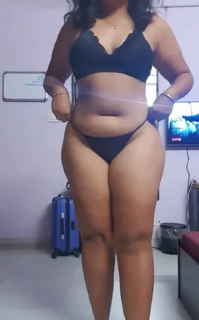 Hot submissive Indian golfer girl's leaked nude selfshot pics and videos