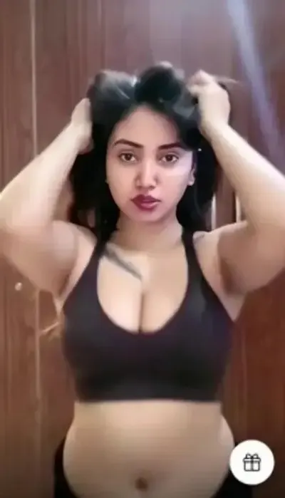 Beautiful girl Senorita aka DreamGirl nude show with ass spreading and dancing live