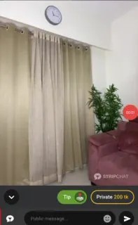 Hot viral girl Curly Quinn aka EveQuinn shaking her ass in thong panties on Stripchat Live