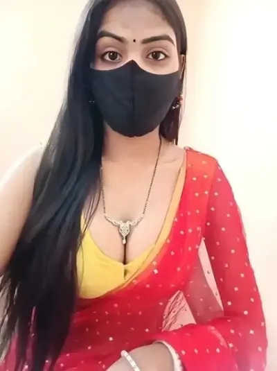 Desi Bhabhi in Pink Saree Boobs Tease and Pressing Watch Her Hot Moves
