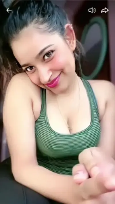 Shanaya Live Sexy Desi Girl Teasing With Nipples Out