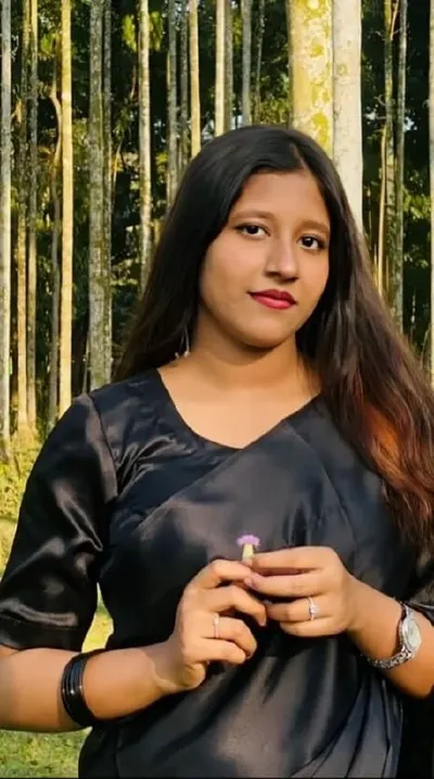 Bengali GF Fingers Herself Hard Moans Loud While Fully Nude