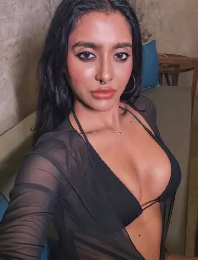 Famous Sexy Model Thea D'suuza Fucking Fully Nude With Her Female Bestfriend With Horny Moves Fucks